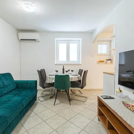 Apartman No.3 *